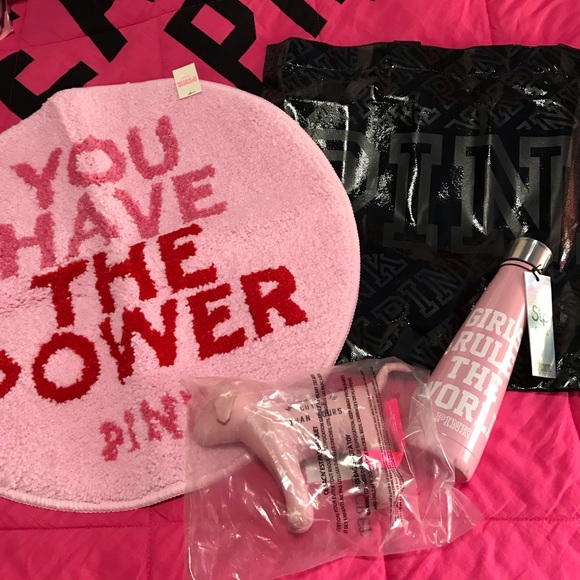 PINK Victoria's Secret Accessories - 🖤 PINK BATH MAT ONLY🖤